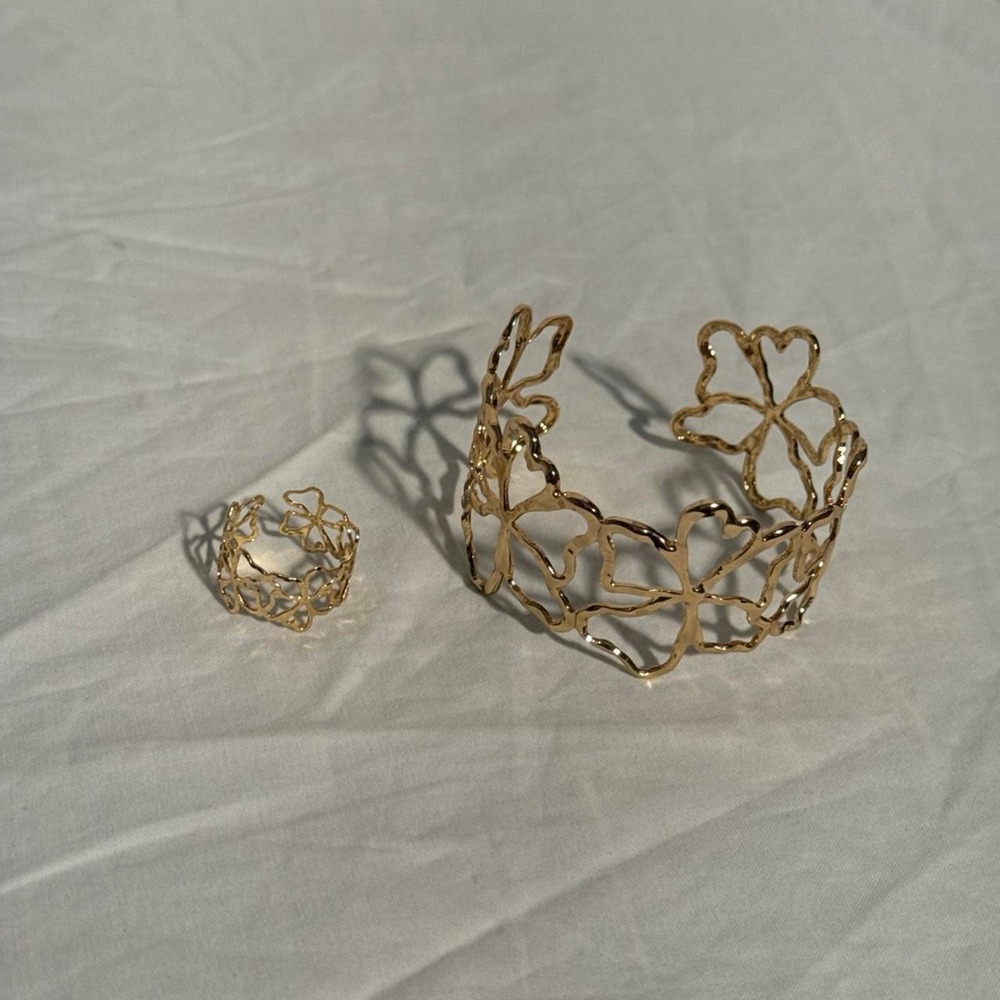 Retro Golden Hollow Flower Open Bracelet And Ring Set For Women New